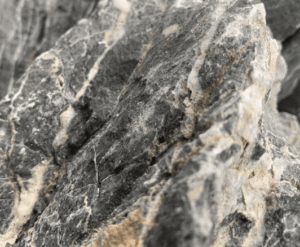 Captura de Pantalla 2025-05-08 a la(s) 0.52.01 Roca Seiryu Negra