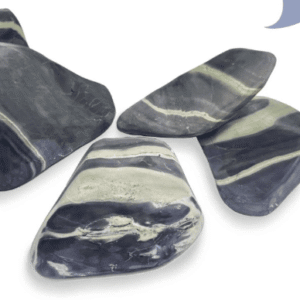 Captura de Pantalla 2025-05-08 a la(s) 1.15.37 Roca Jade Púrpura